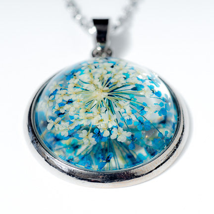 Flower Necklace Orb Blue-White