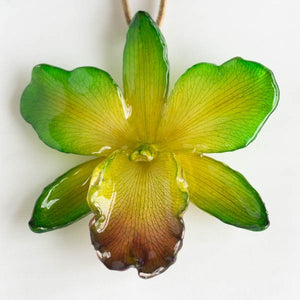 Flower Necklace Green Sakura Orchid