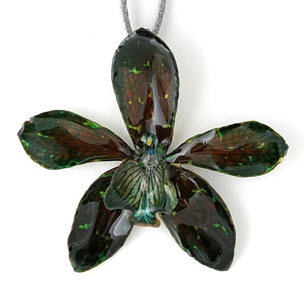 Tiger Cat Green Orchid necklace