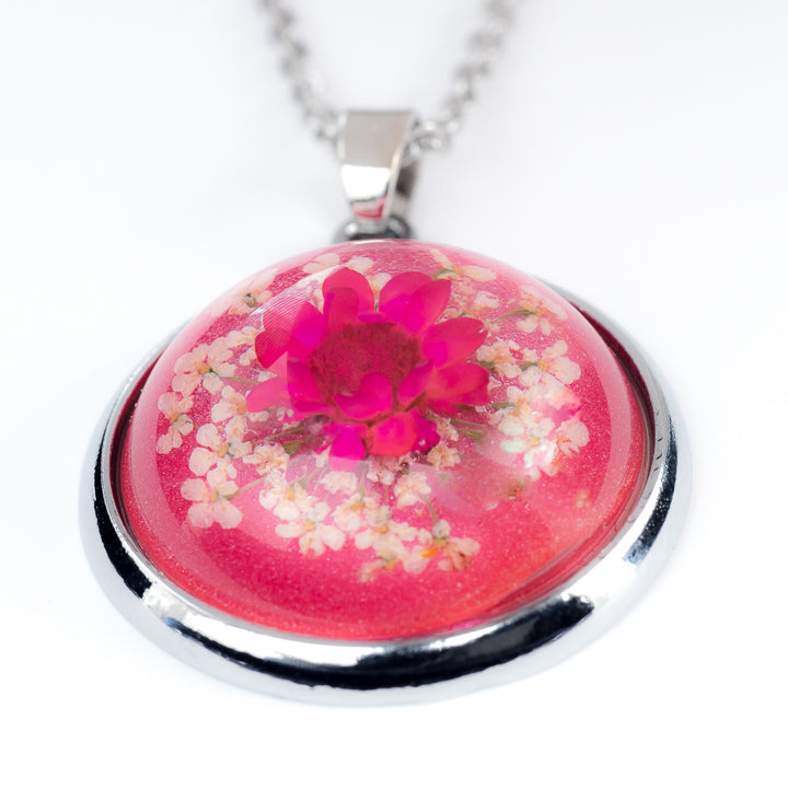 Orb Necklace Pink on Pink Daisy