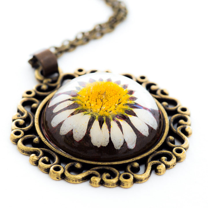 Flower Necklace Classic Orb White